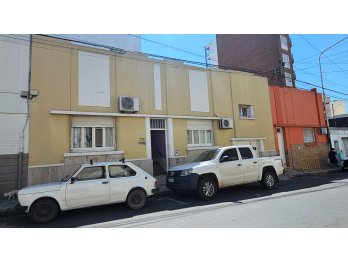 Casa de 3 dormitorios en venta en centro de Paraná
