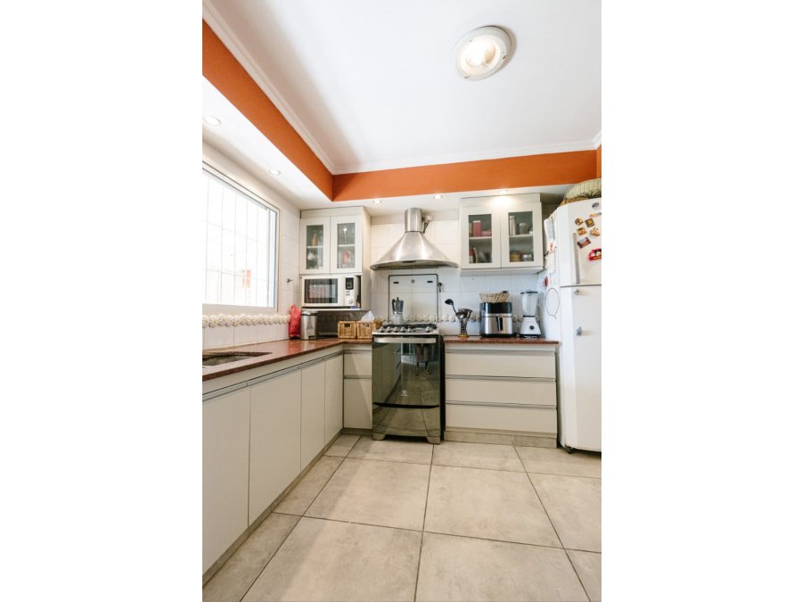 CASA 3 DORMITORIOS EN VENTA - APTA CRÉDITO, ZONA BLAS PARERA Y DON BOSCO.