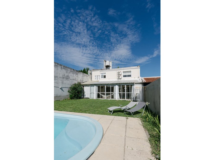 CASA 3 DORMITORIOS EN VENTA - APTA CRÉDITO, ZONA BLAS PARERA Y DON BOSCO.