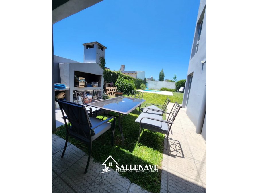 VENDO/PERMUTO POR DEPTO - HERMOSA CASA-SOLVENCIA-SAN BENITO