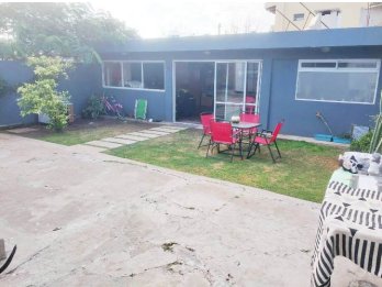 Vendo hermosa casa zona esc. policía, Parana