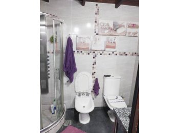 Vendo hermosa casa zona esc. policía, Parana