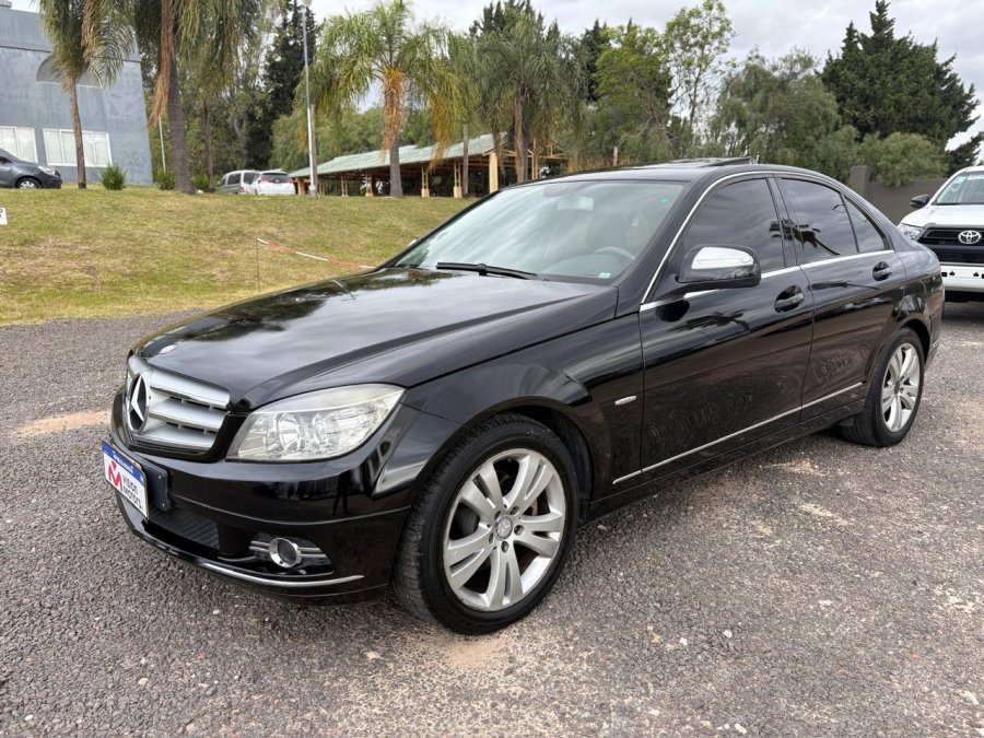 MERCEDES BENZ C220 CDI. Recibo vehículos.