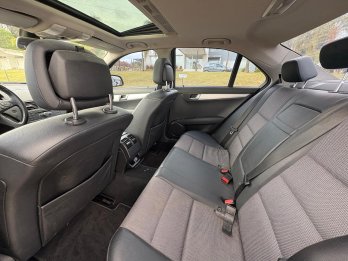 MERCEDES BENZ C220 CDI. Recibo vehículos.