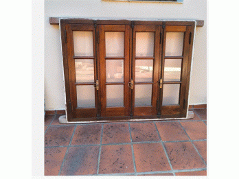 VENDO VENTANA CEDRO C/MARCO 4 HOJAS, VIDRIOS REPARTIDOS