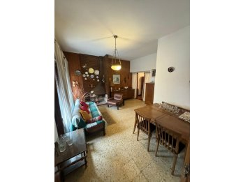 CASA EN VENTA - 2 DORMITORIOS ZONA TERMINAL -