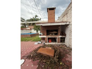 VENDO CASA 2 DORMITORIOS - APTA CREEDITO