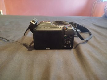 Camara de fotos Nikon coolplix l820