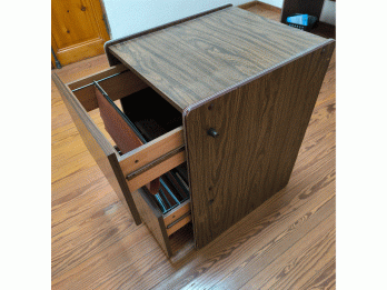 VENDO ESCRITORIO Y ARCHIVERO MARCA PLATINUM–MUY BUEN ESTADO