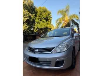 NISSAN TIIDA!!!!!! E X C E L E N T E