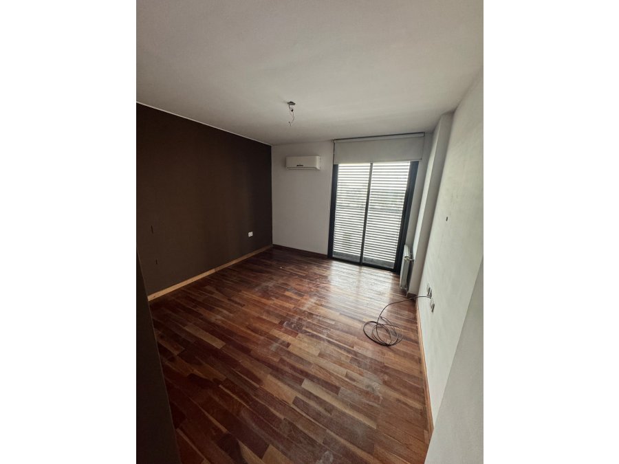 VENDO IMPORTANTE SEMIPISO