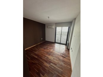 VENDO IMPORTANTE SEMIPISO