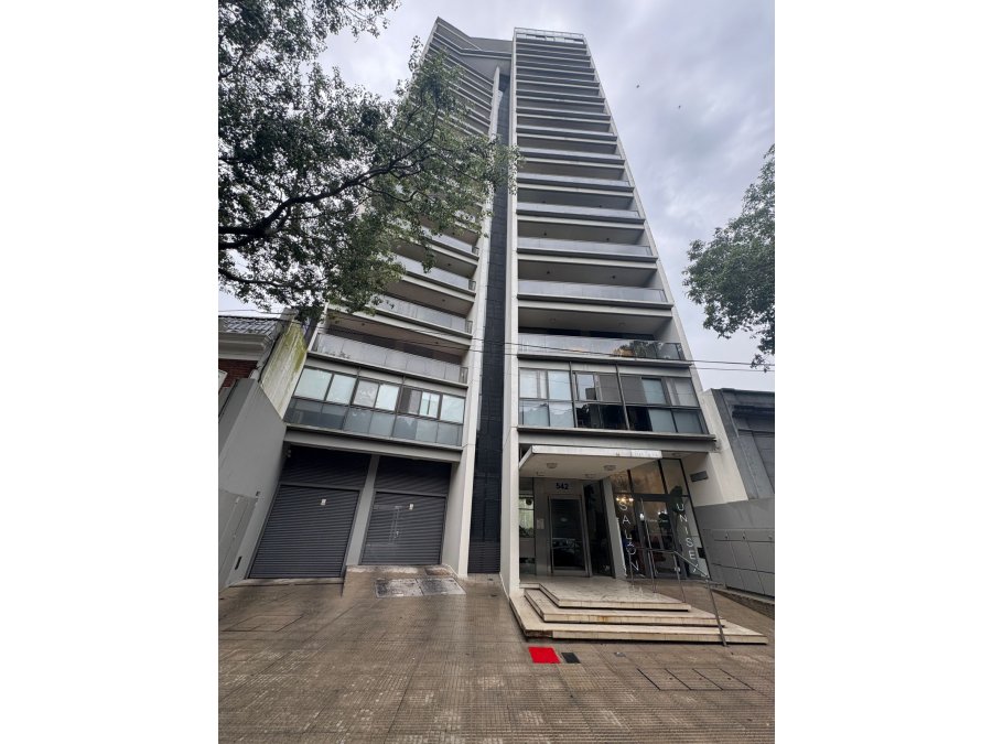 VENDO IMPORTANTE SEMIPISO
