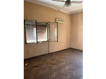 SE VENDE CASA EN MICROCENTRO – IDEAL INVERSIÓN O VIVIENDA