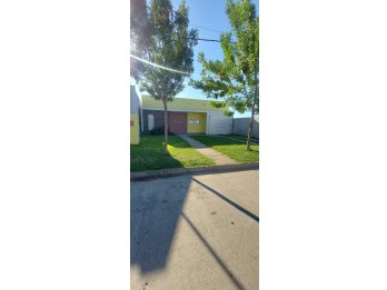 CASA EN ORO VERDE