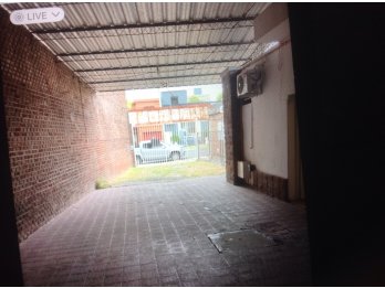 Alquilo monoambiente con cocheras