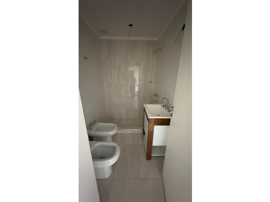 EN VENTA HERMOSO DPTP APTO CREDITO - ZONA SAENZ PEÑA