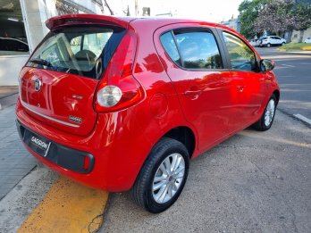Excelente Fiat Palio 1.6 Essence / 2014