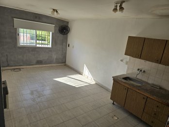 Casa en Oro Verde dos dormitorios con cochera apta crédito