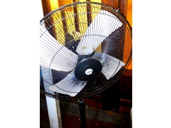 Ventilador de pie (Potente)