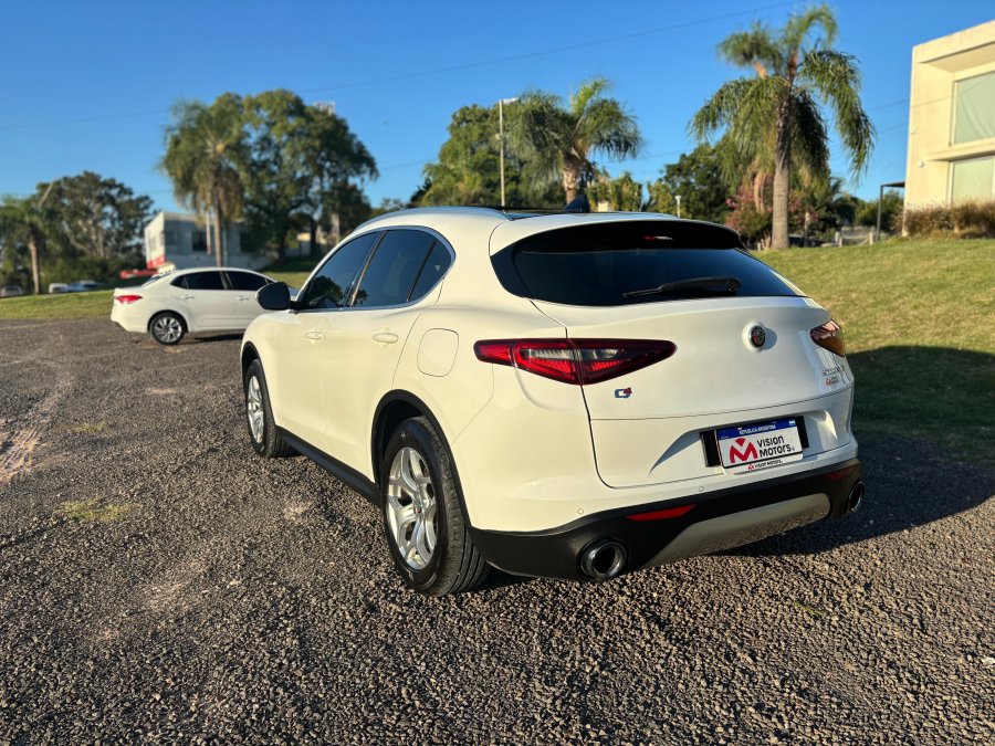 ALFA ROMEO Stelvio 200CV Distinctive