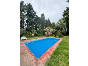 GRAN CASA QUINTA EN LOTE DE 3300 M2
