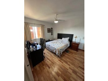 Se vende hermoso departamento en calle Victoria.