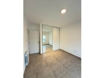 Se alquila hermoso departamento en zona plaza Saenz Peña