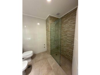 Se alquila hermoso departamento en zona plaza Saenz Peña
