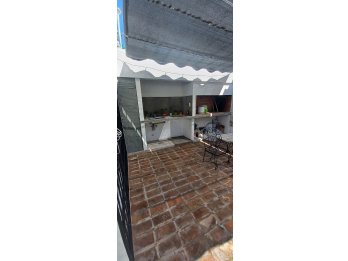 🆕 VENTA – CASA REMODELADA A NUEVO EN PARANÁ