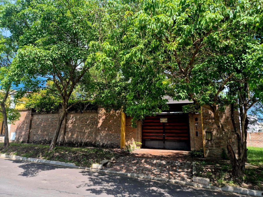 🔻 ¡BAJÓ DE PRECIO! 🔻 🏡 Casa con parque y pileta en Paraná