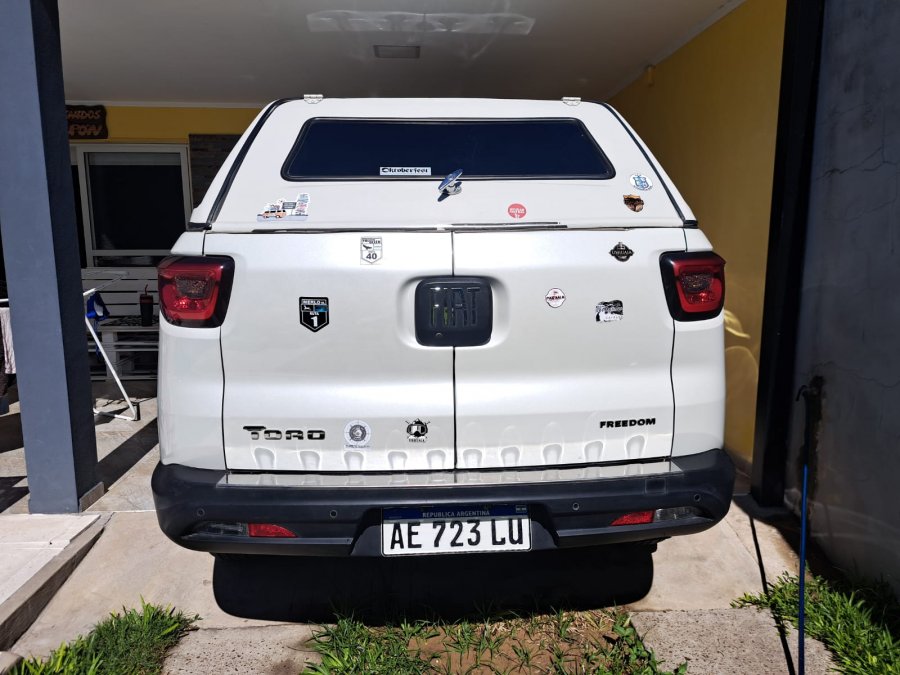 Fiat Toro 1.8 Freedom 4X2 At. Créditos prendarios.-