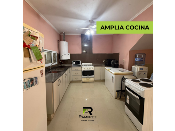 Casa en venta zona GOLF