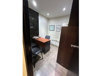 Oportunidad Vendo Oficina- Inmejorable Ubicacion