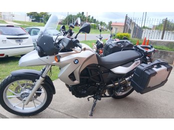 BMW 800cc 2010 accesorios Givi, Kappa!! En Valle María