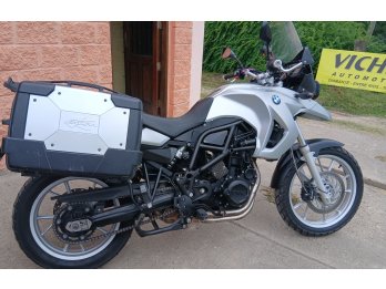 BMW 800cc 2010 accesorios Givi, Kappa!! En Valle María