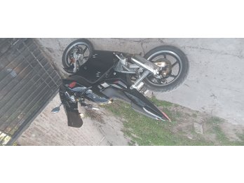 Bajaj rouser 220