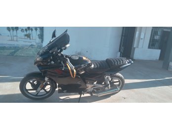 Bajaj rouser 220