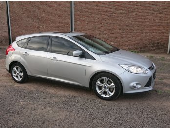 Ford Focus SE PLUS AUTOMÁTICO 2014
