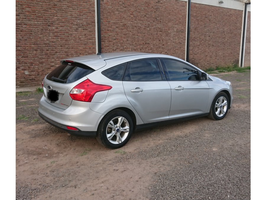 Ford Focus SE PLUS AUTOMÁTICO 2014