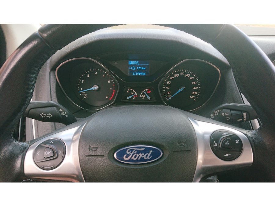 Ford Focus SE PLUS AUTOMÁTICO 2014