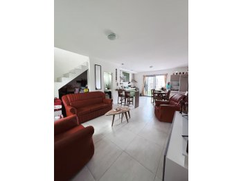 🏡 VENTA – DÚPLEX MODERNO