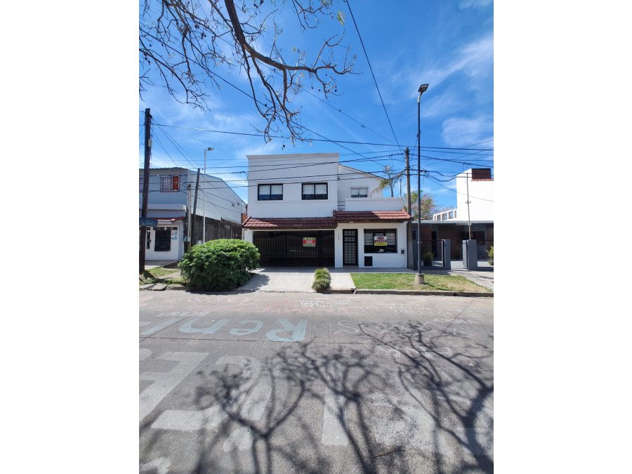 Casa de 4 dormitorios en Paraná calle Toribio Ortiz