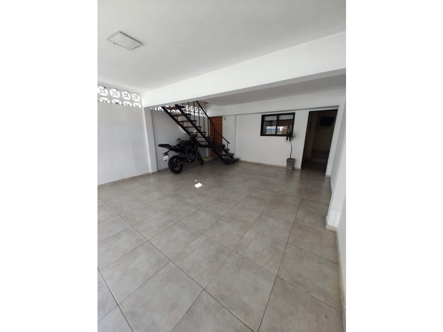 Casa de 4 dormitorios en Paraná calle Toribio Ortiz