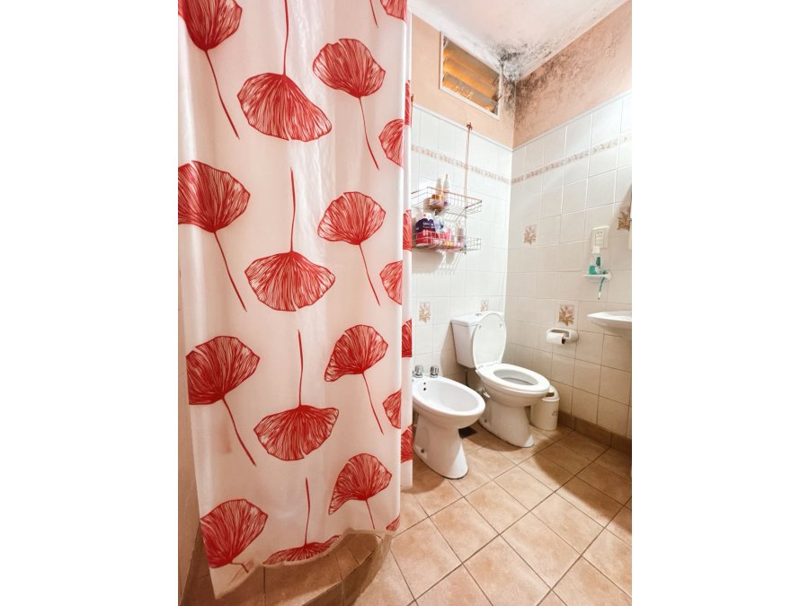 Venta Casa 2 dormitorios + Local Av de las Américas /Paracao