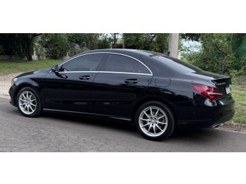 MERCEDES BENZ CLA 200 impecable