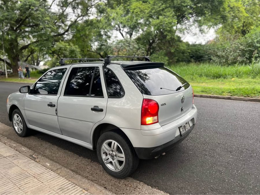 VOLKSWAGEN GOL 2008  AIRE1.6 135000 km REALES interior sano