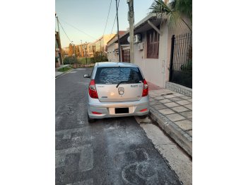 HYUNDAI I10 1.2 GLS SEGURIDAD L/11 AÑO 2.013