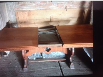 Vendo mesa extensible y ocho sillas