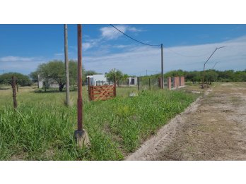VENDO HERMOSO TERRENO EN LOTEO LOS LAURELES - ORO VERDE